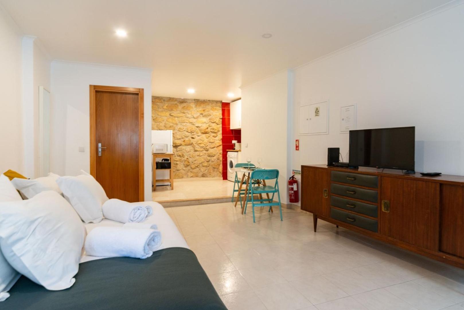 For 2 Just 250m From Largo Intendente Apartment Lissabon