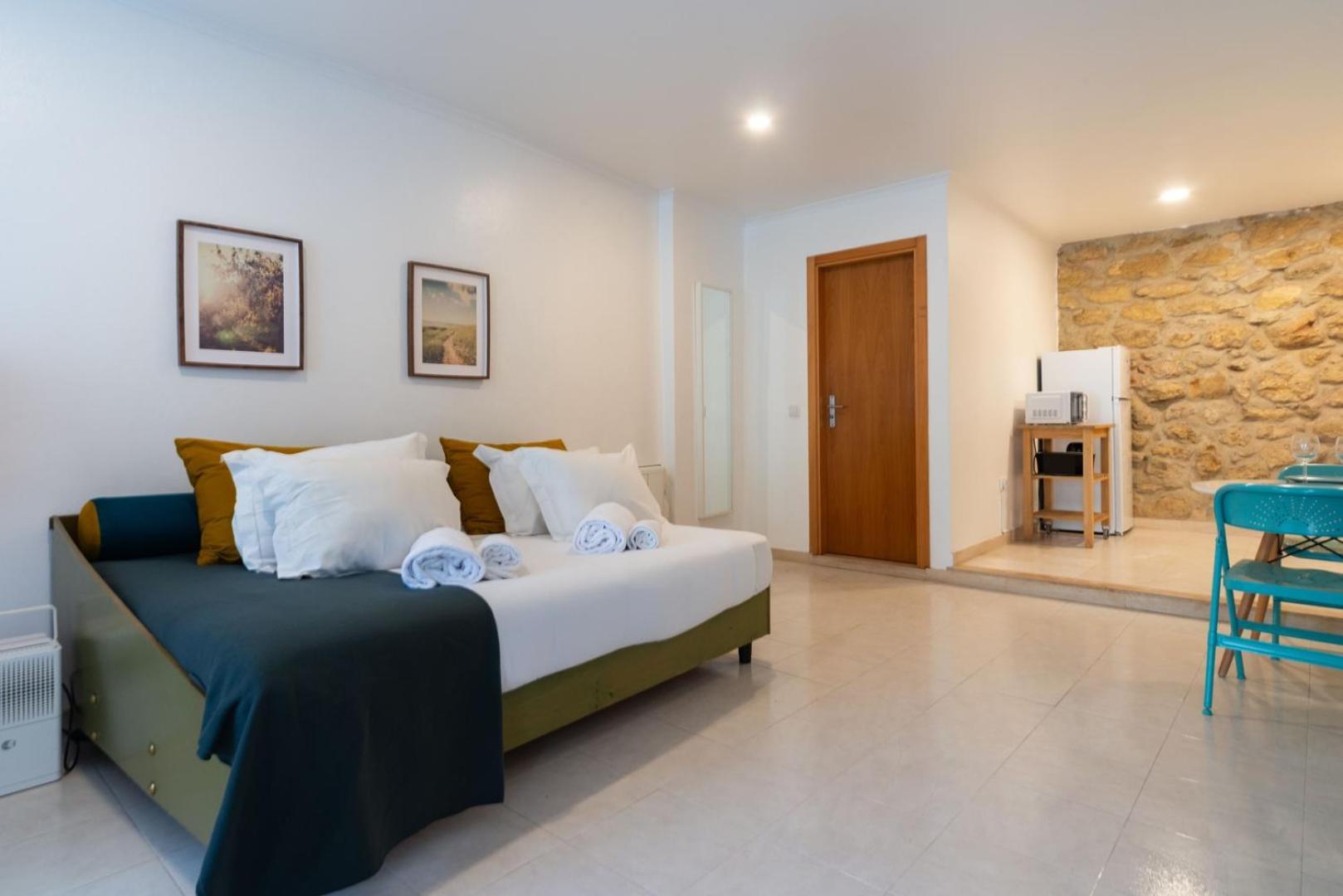 Apartamento For 2 Just 250m From Largo Intendente Lisboa