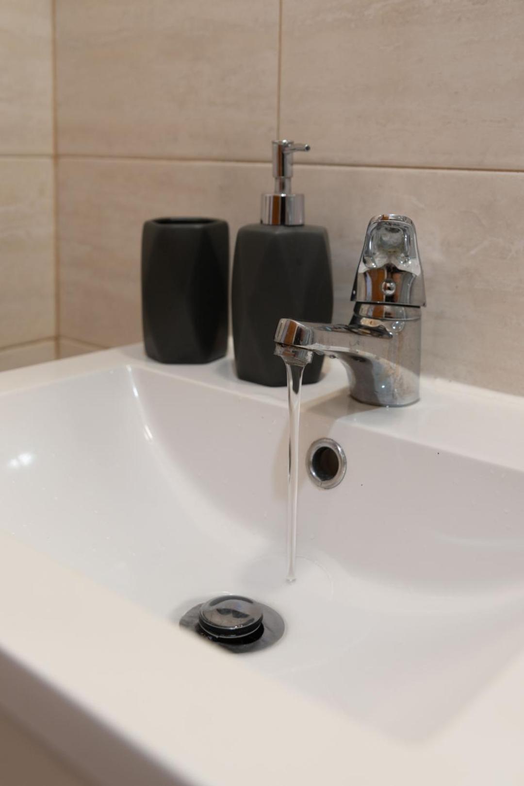 For 2 Just 250m From Largo Intendente